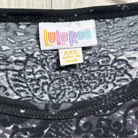 LuLaRoe Black And Gray High Low Irma Shirt Size XXS - Picture 2 of 8